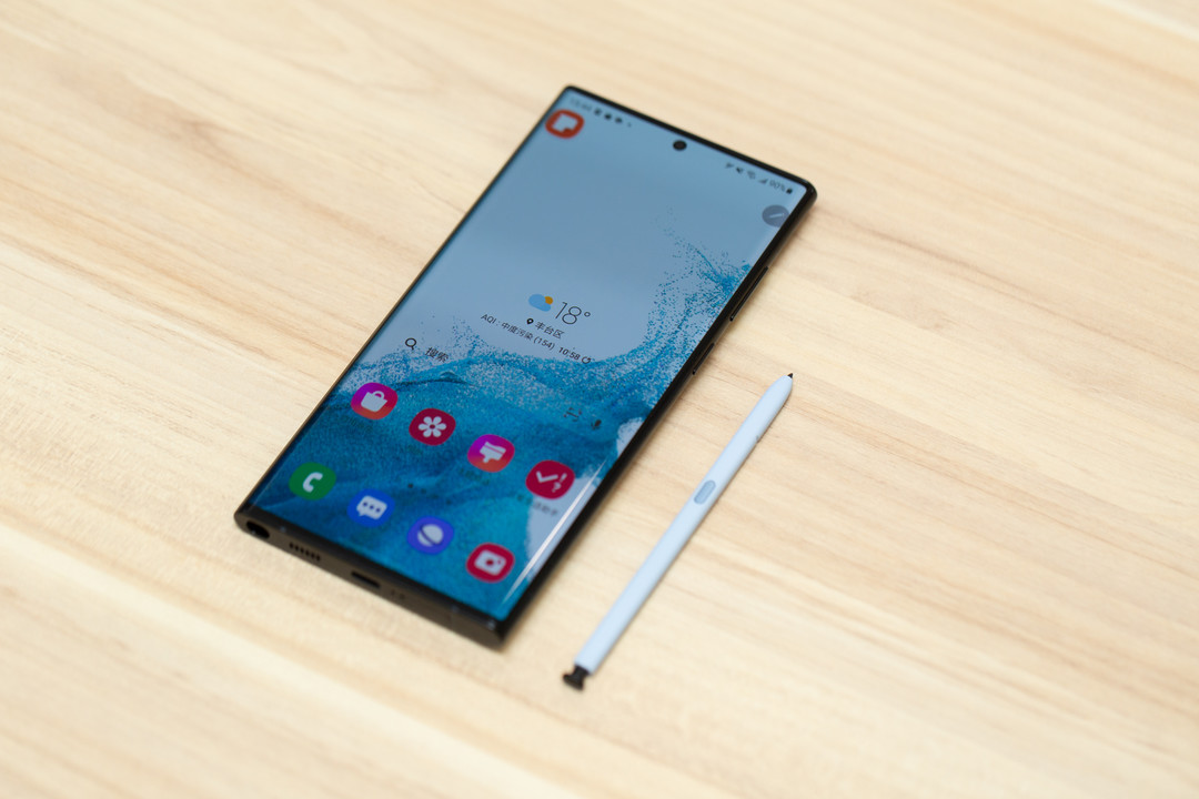一亿像素的旗舰机皇，三星Galaxy S22 Ultra评测体验