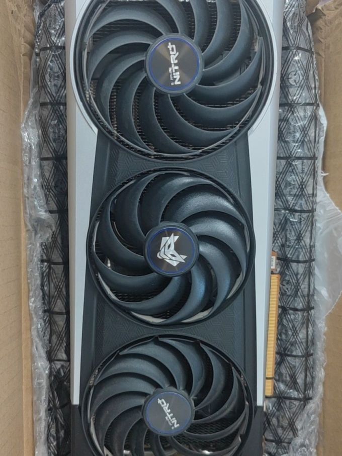 蓝宝石radeon rx 6700 xt 12g 超白金显卡怎么样 6700xt下山了_什么