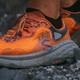 乔丹体育首款碳板越野跑鞋——山神　