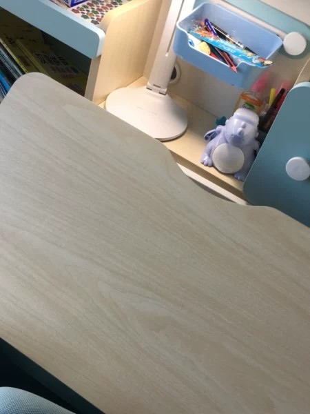儿童学习桌
