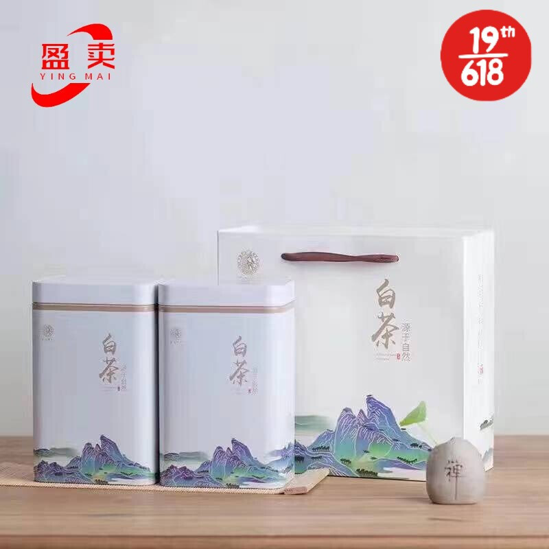 从朋友那里拿来的白茶，茶叶外形非常的直溜细长，是福鼎白茶还是安吉白茶呢。