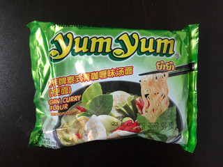 yumyum青咖喱汤面 好吃