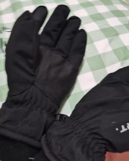 勤劳的双手，需要这款保暖的手套