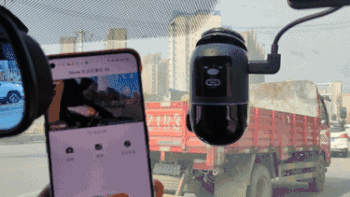 爱酱评测 篇二：业界首款360°云台行车记录仪，全方位保证爱车安全