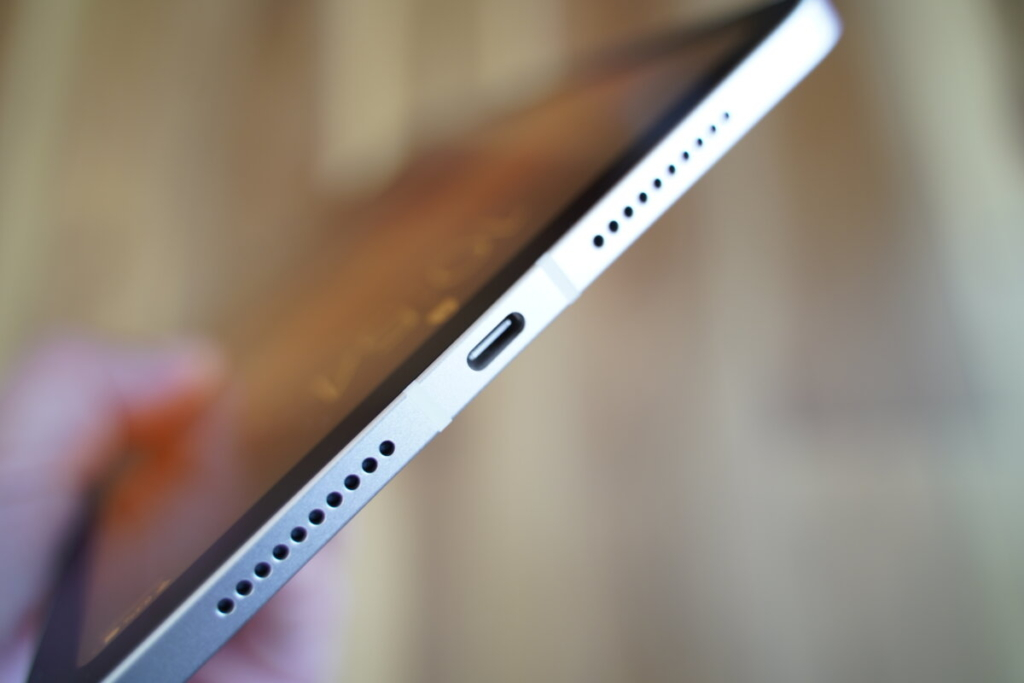等级森严：外媒测评苹果iPad 10接口速率仅480Mbps