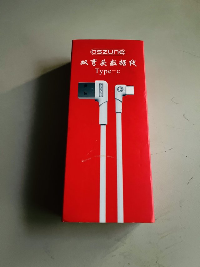 1.9元的充电线，快两年还没有坏掉～