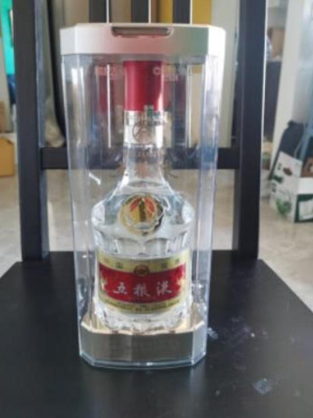 五粮液是华夏浓香型白酒酒香浓郁，甘冽醇厚