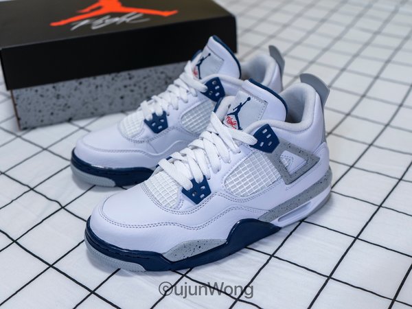 简洁但好看的AJ4午夜蓝入手啦🌊