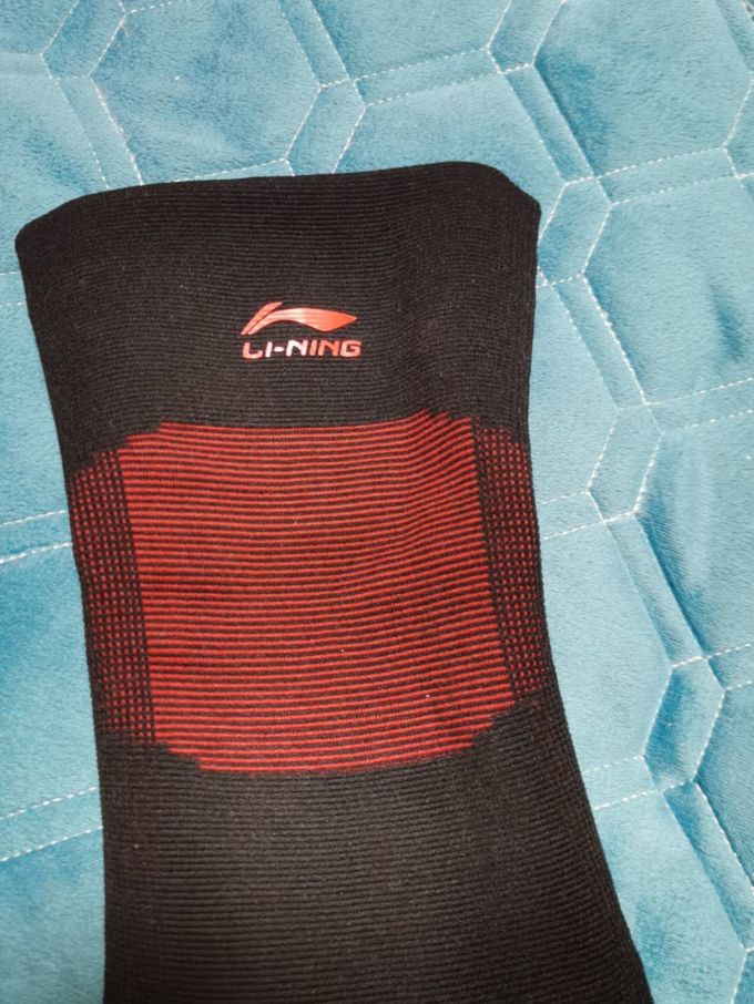 李宁护膝