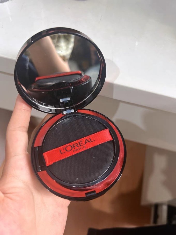 巴黎欧莱雅bb霜