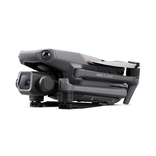 大疆发布 Mavic 3 Classic 无人机，搭哈苏定制航拍相机、46分钟续航