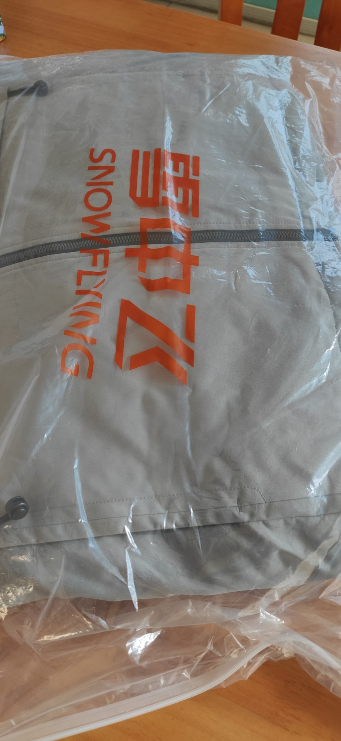 雪中飞男士羽绒服怎么样 质量很好包装严实,没有损坏,面._什么值得买