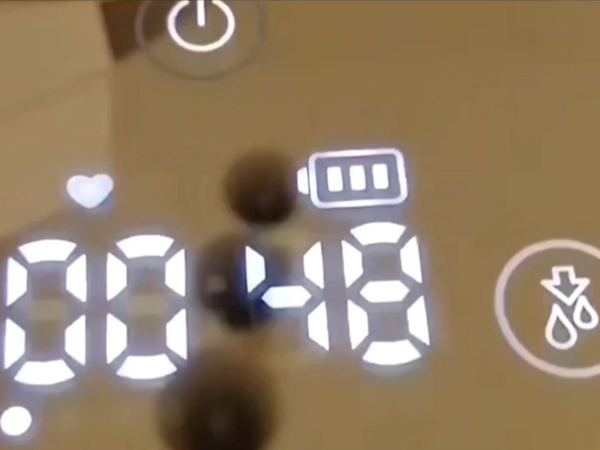 小白熊双边吸奶器