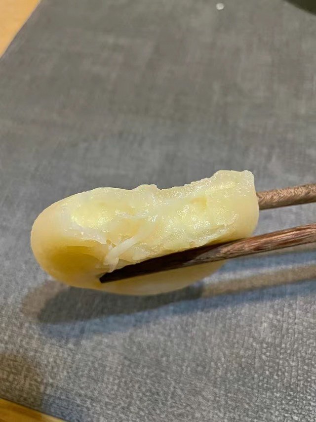 笑不活了，我爸因以为我在吃包子