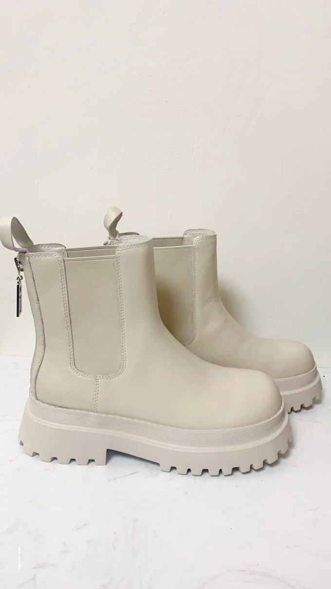 天美意中筒靴怎么样 超级百搭的白色筒靴,配小香风小._什么值得买