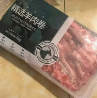 火锅当然首选东来顺羊肉，肉质细嫩鲜美