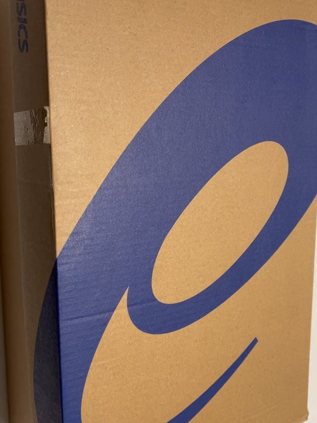 唯品会入手 ASICS次顶级缓震 gel-cumulus24