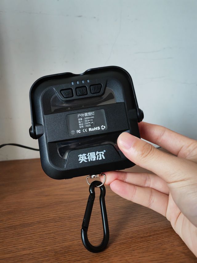 结实耐用的多功能户外露营灯必须备一个