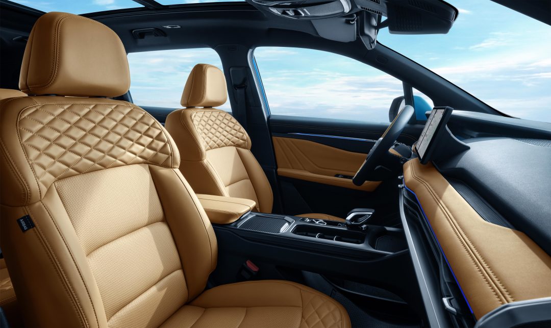 吉利豪越l内饰官图发布,将于年内上市