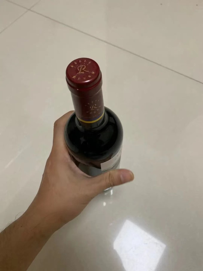 拉菲古堡红葡萄酒