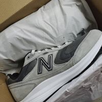 new balance880