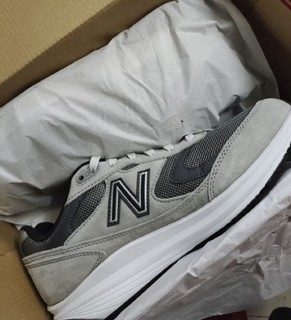 new balance880