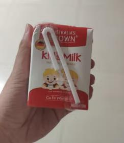 澳牧儿童成长牛奶 A2β-酪蛋白 钙铁锌V