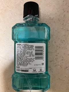 李施德林 (Listerine) 漱口水冰蓝劲爽口味