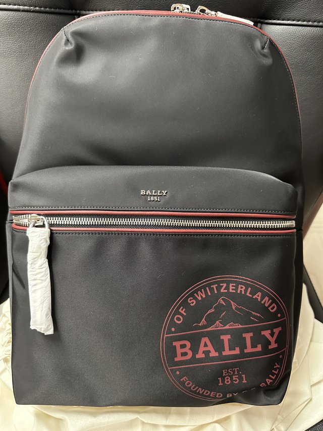 爱了爱了，这大LOGO