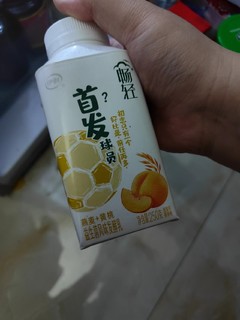 超级好喝的燕麦黄桃味酸奶