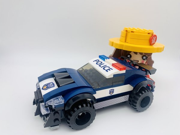 1个小时才拼好的奥迪双钻积木汽车，还行吧