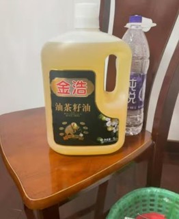 茶油味道不错，炒菜特别香