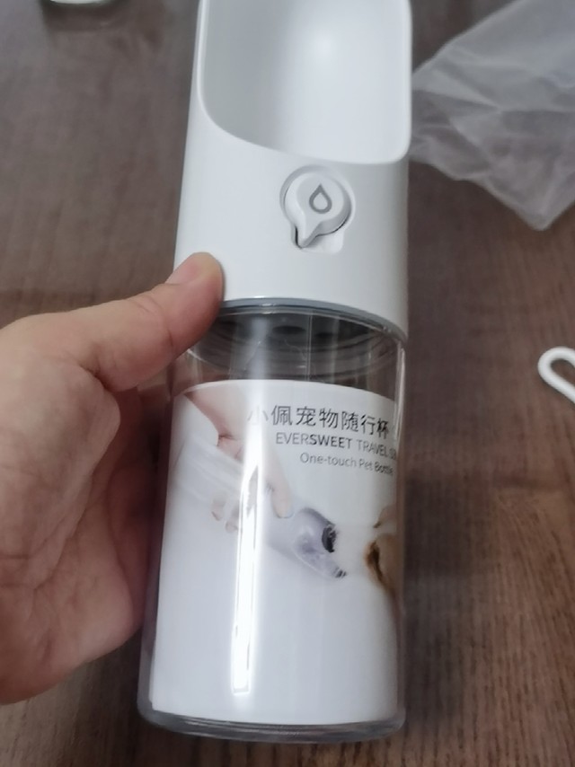 一直用小佩滴水杯，用着不错哦！