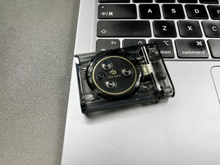 Apple Watch Ultra最佳搭档：PITAKA磁吸充