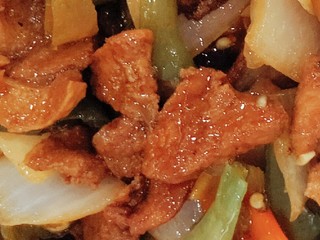 肉片炒尖椒洋葱胡萝卜