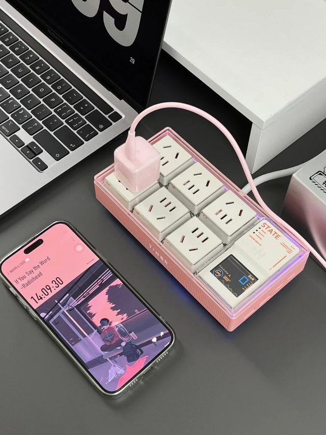 插届的颜值天花板！电竞少女真的爱了！