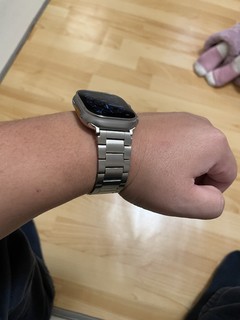 Apple Watch Ultra 三种表带效果