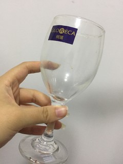 喝红酒怎么能少得了高脚杯呢