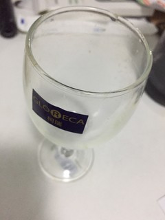 喝红酒怎么能少得了高脚杯呢