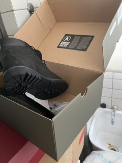 10073大黑靴