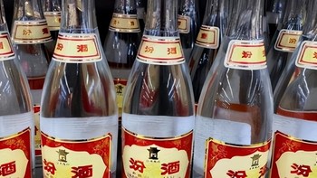 建议饮酒男性：收藏这篇11月囤酒指南，8款纯粮好酒，好喝还不贵