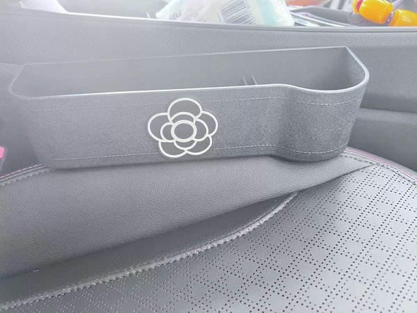 夹缝收纳盒对于车上收纳真心不错！！