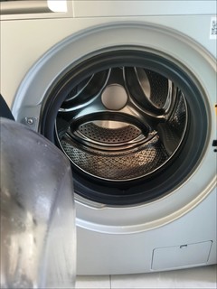 小天鹅滚筒洗衣机全自动解放双手变频除菌