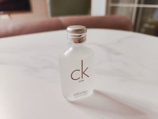 有多少人用过的第一款香水是CK one?