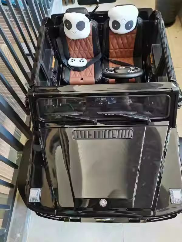 奔驰大g儿童电动车四轮