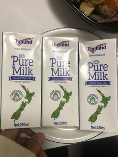 哥们喝奶吗哥们？纽仕兰全脂纯牛奶