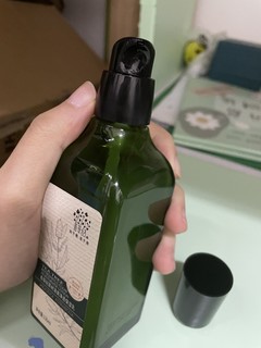 善草纪茶树保湿水乳