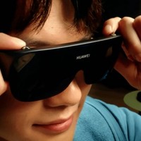 华为发布 Vision Glass 观影智能眼镜、Micro OLED 屏、有线投屏