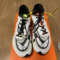 Nike ZoomX Vaporfly Next%2跑鞋 
