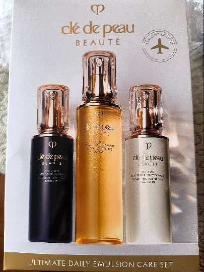 【5人团】CPB/肌肤之钥 滋养水乳礼盒三件套